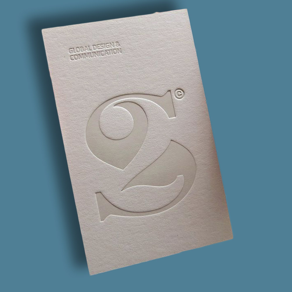 Attractive Luxury Business Card Design